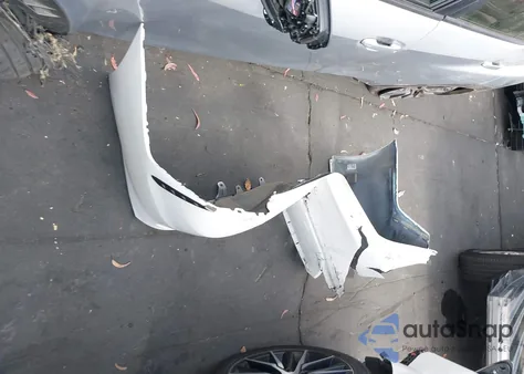 2024 Toyota Camry Se z USA, uszkodzony, nr VIN 4T1T11AK2RU867370